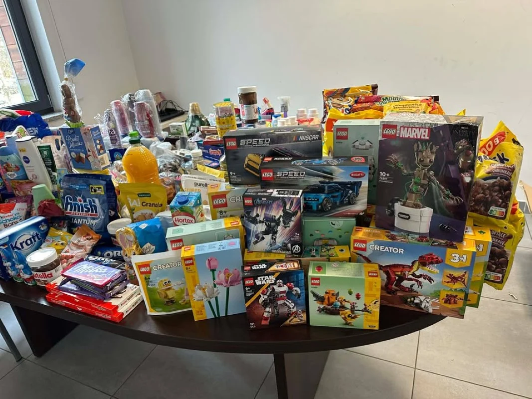 Straż Miejska z Łazisk Górnych zakończyła akcję pomocową. Prezenty przekazane dzieciom / fot. Straż Miejska w Łaziskach Górnych