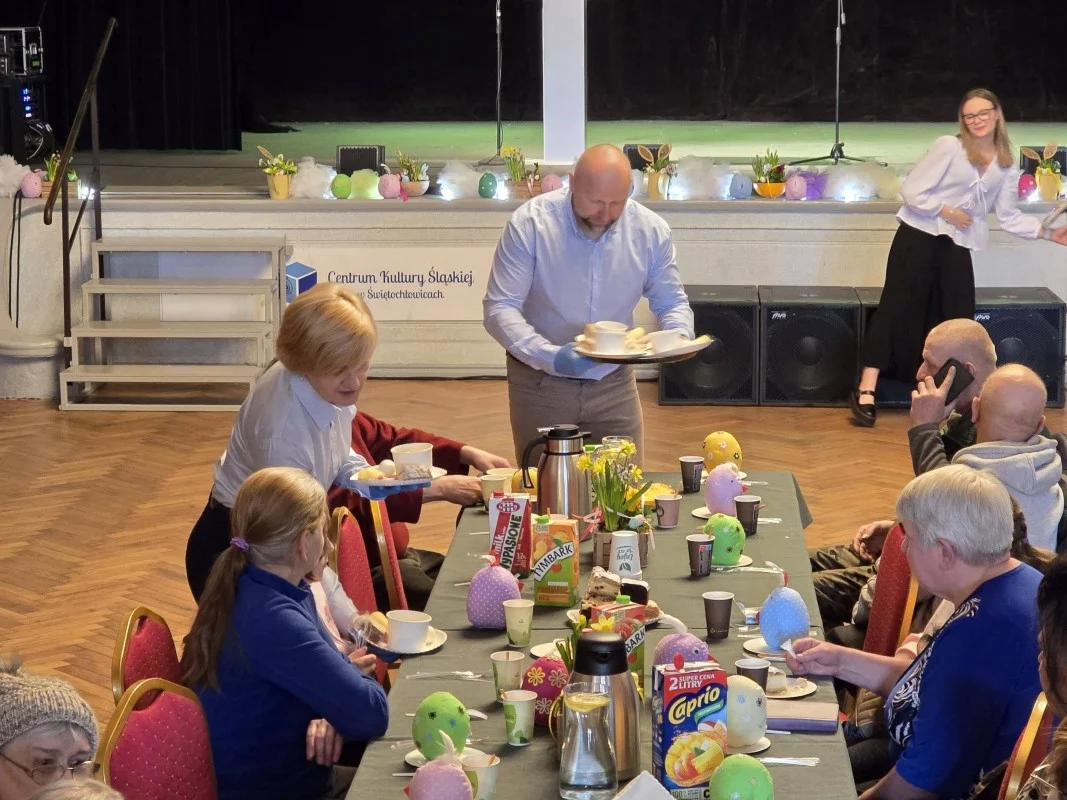 Świętochłowice z sercem. Śniadanie wielkanocne dla osób samotnych i potrzebujących / fot. UM Świętochłowice