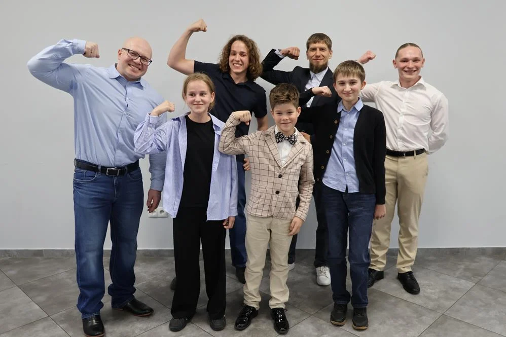 670352671_122207803352329281_1808841132790489621_n