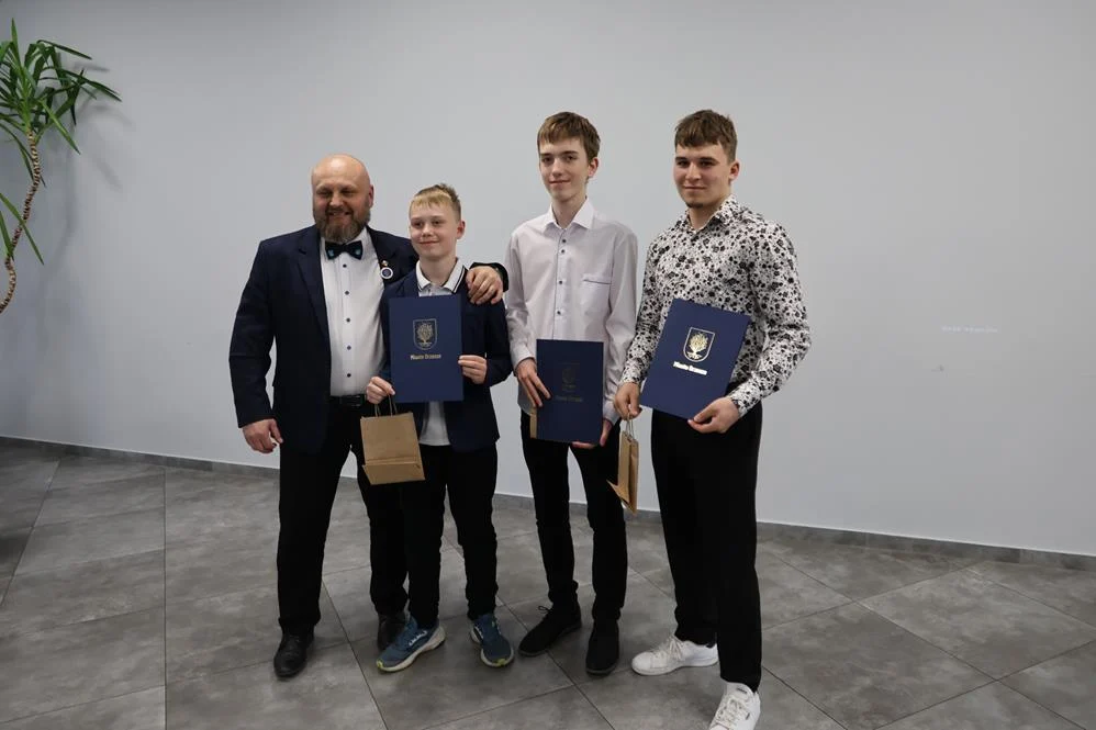 670817857_122207806748329281_8883787520218461712_n