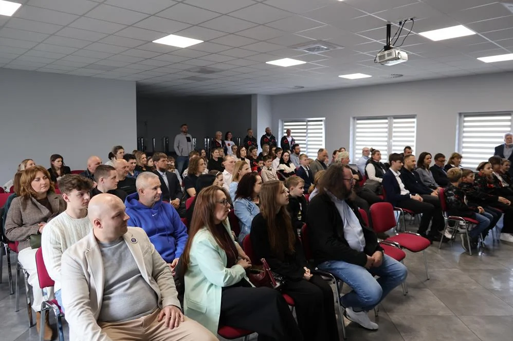 670874149_122207806634329281_7079565967675332852_n