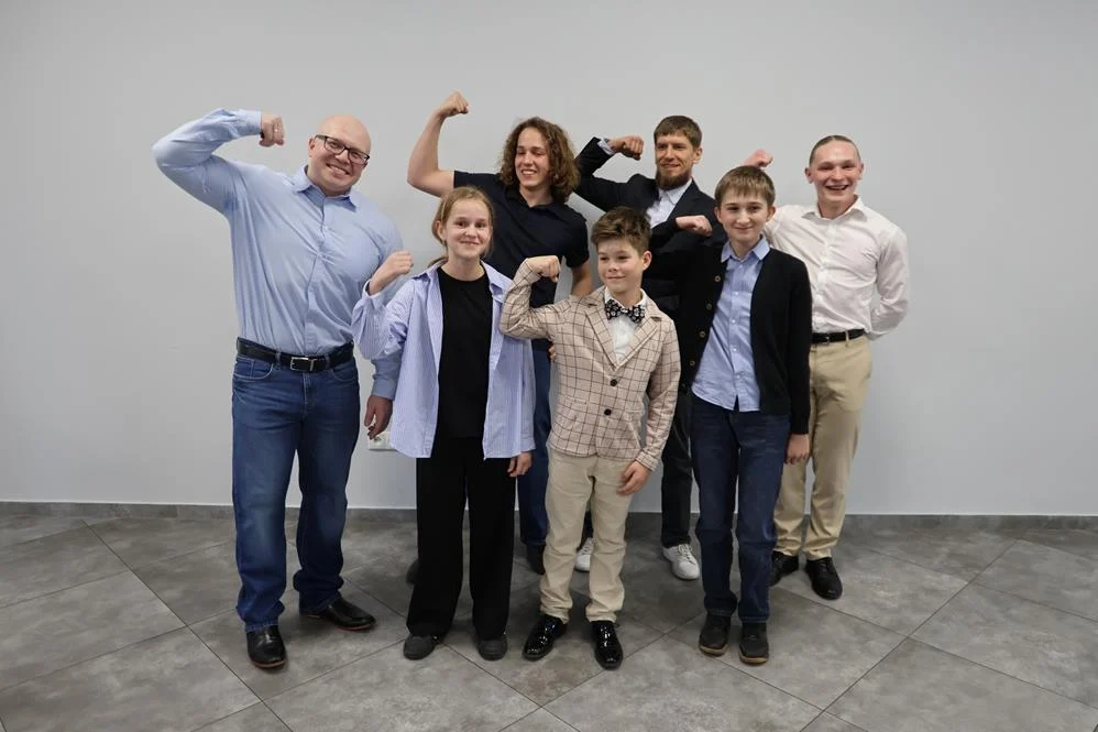 670974345_122207807042329281_3742817741544638770_n