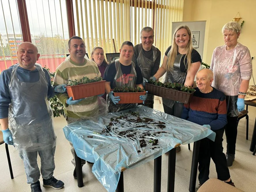 Światowy Dzień Sztuki w Mysłowicach. Biblioteka zamieniła się w twórczą przestrzeń