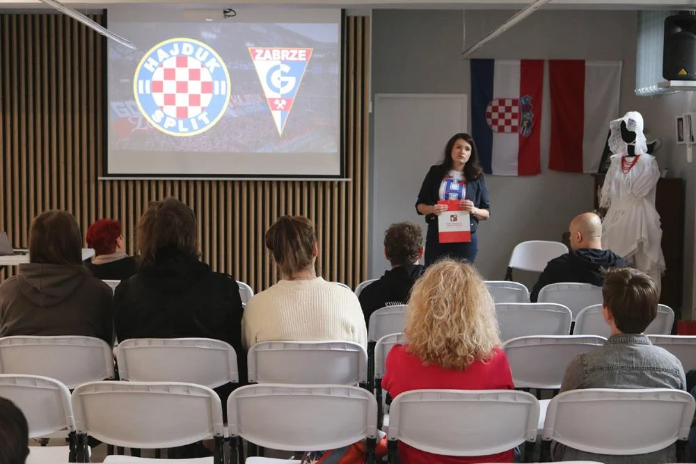 671266519_1377441587750600_7885379916921452526_n