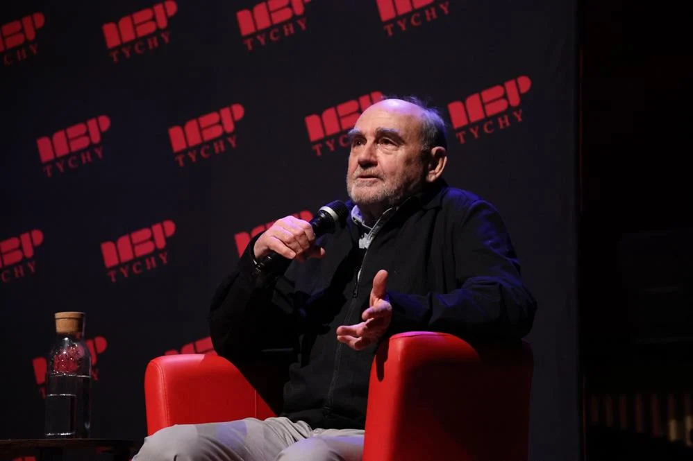 671832115_1387921513373744_2632932405506351751_n