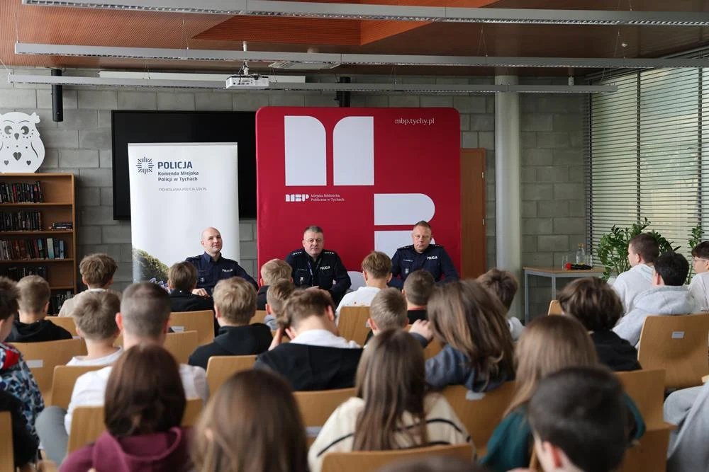 Debata o hulajnogach i rowerach w Tychach. Mieszkańcy pytali o przepisy