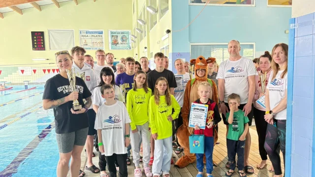 XIV 24-godzinny Maraton Pływacki z rekordem. Uczestnicy przepłynęli 905 km 550 m