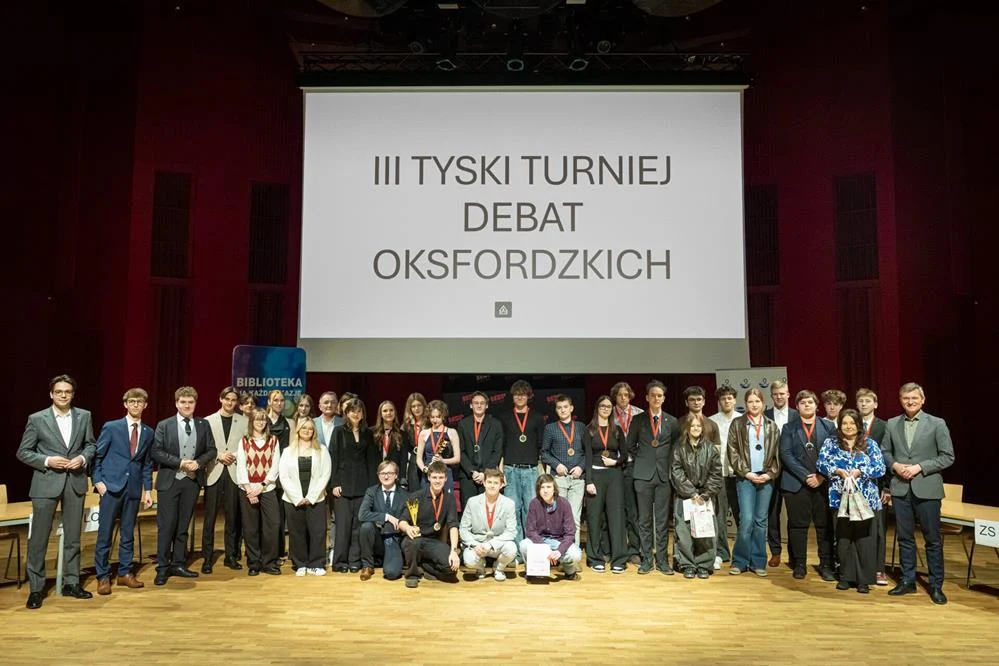 Mocny finał debat w Mediatece. II LO sięgnęło po zwycięstwo