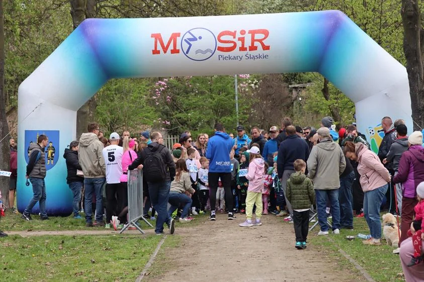Biegowe Grand Prix MOSiR 2026 wystartowało. 170 uczestników w Parku Brzeziny Śląskie
