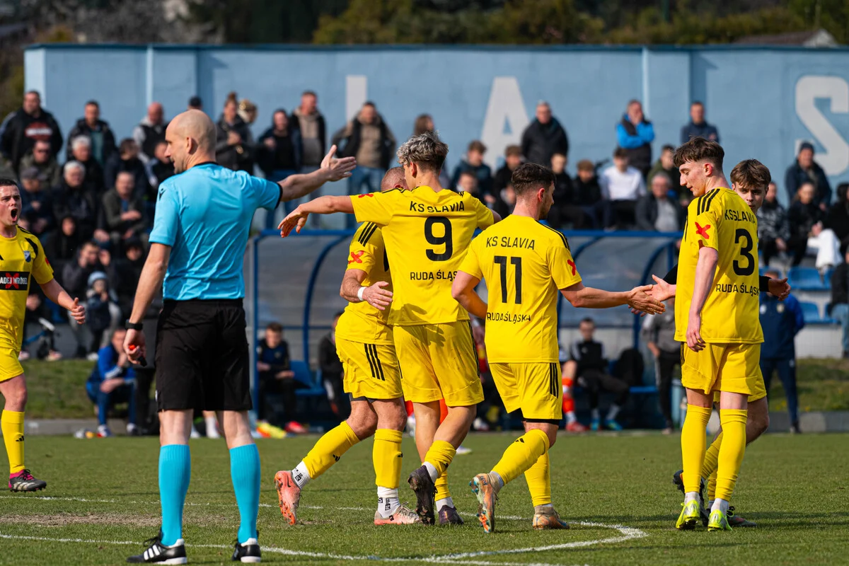 Derby Rudy Śląskiej dla Bielszowic. TP Jastrząb pokonał Slavię 4:2 / fot. Marek Faber