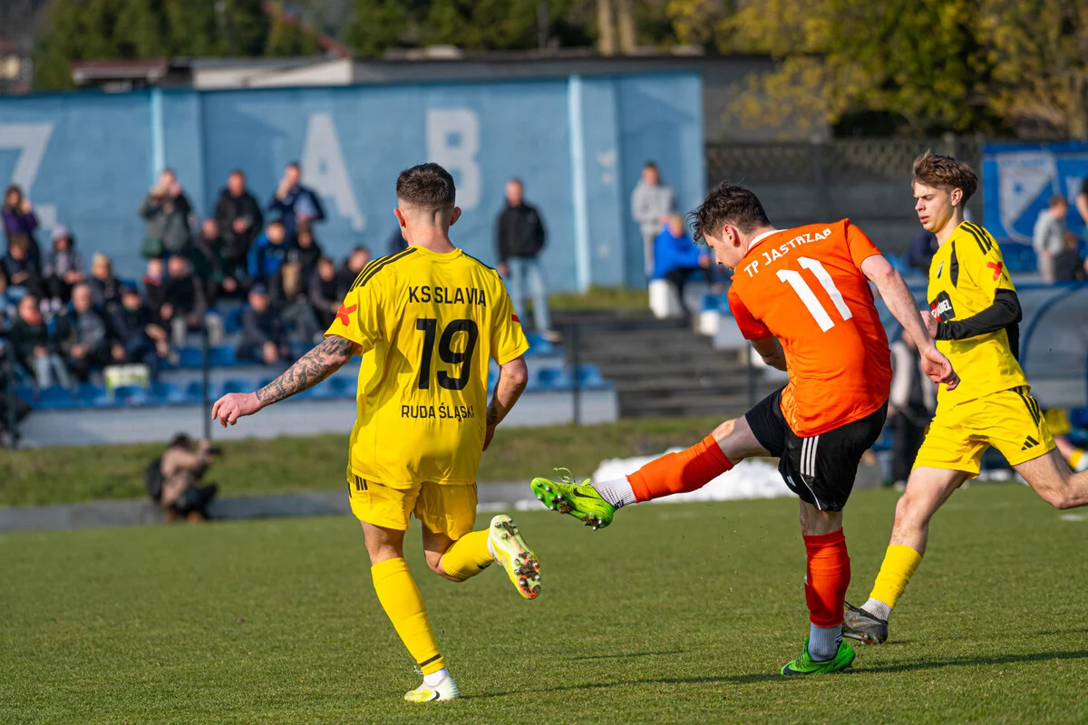 Derby Rudy Śląskiej dla Bielszowic. TP Jastrząb pokonał Slavię 4:2 / fot. Marek Faber