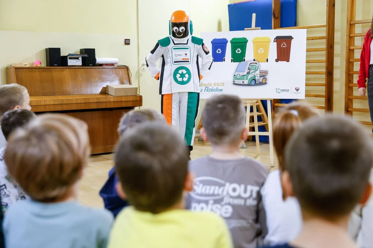 Katowice na Dzień Ziemi pokazują efekty: OZE, drzewa i mniej emisji