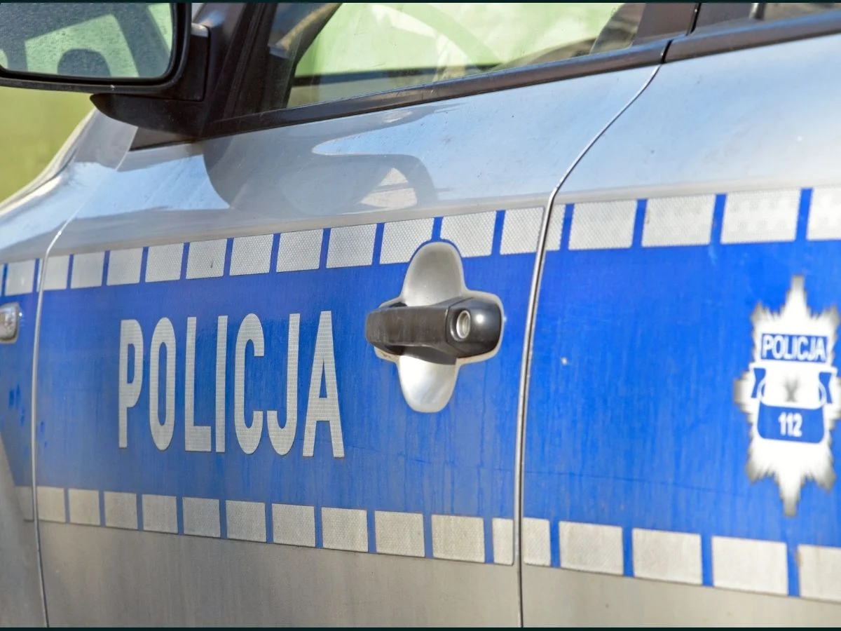 Po meczu w Zabrzu uszkodził dwa auta. Zatrzymano 40-letniego kibica z Wielkiej Brytanii