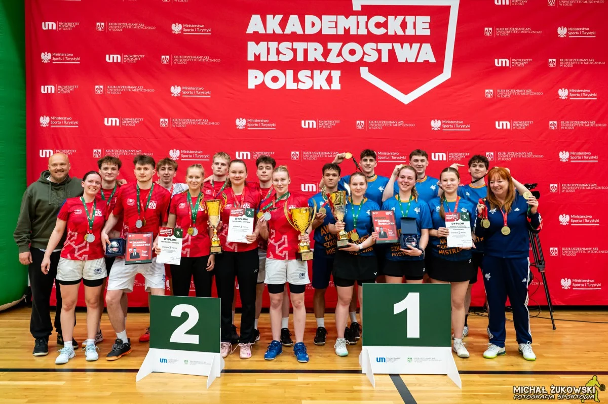 Katowiczanie najlepsi w Łodzi. AWF wygrała Akademickie Mistrzostwa Polski w badmintonie