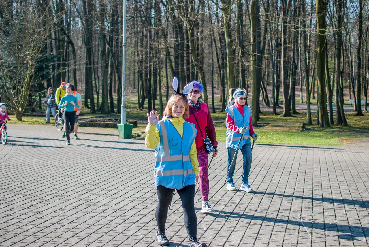 Świąteczny parkrun w Katowicach. Wspólne bieganie i pomoc dla schroniska (53)