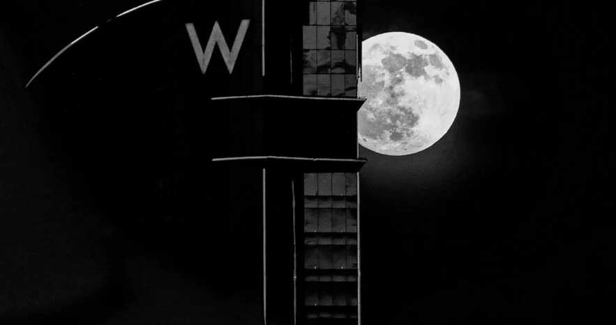 "Od bala do kryształu" – wernisaż wystawy Zespołu Fotograficznego "Migawka" w Żorach