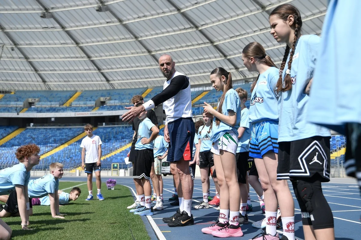 Marcin Gortat Camp 2026 na Stadionie Śląskim. 130 dzieci trenowało z legendą NBA