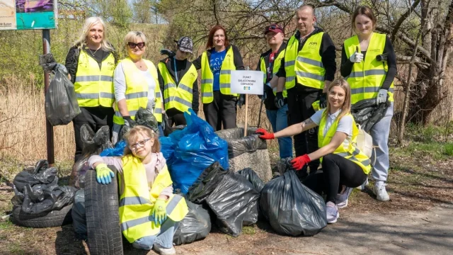 Miejski Dzień Ziemi w Chorzowie. Mieszkańcy posprzątali Żabie Doły