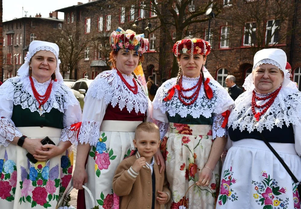 Nikiszowiec w wielkanocnym wydaniu - święcenie pokarmów w tradycyjnych strojach ludowych 2026!