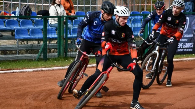 Gentlemen Śląsk Świętochłowice inauguruje sezon! Zacięty mecz i przegrana z Szawerem Leszno 