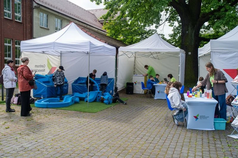 1600 dzieci odkrywało naukę w Rybniku. Festiwal Nauki Kampus pełen eksperymentów i technologii fot. M. Szymura (1)