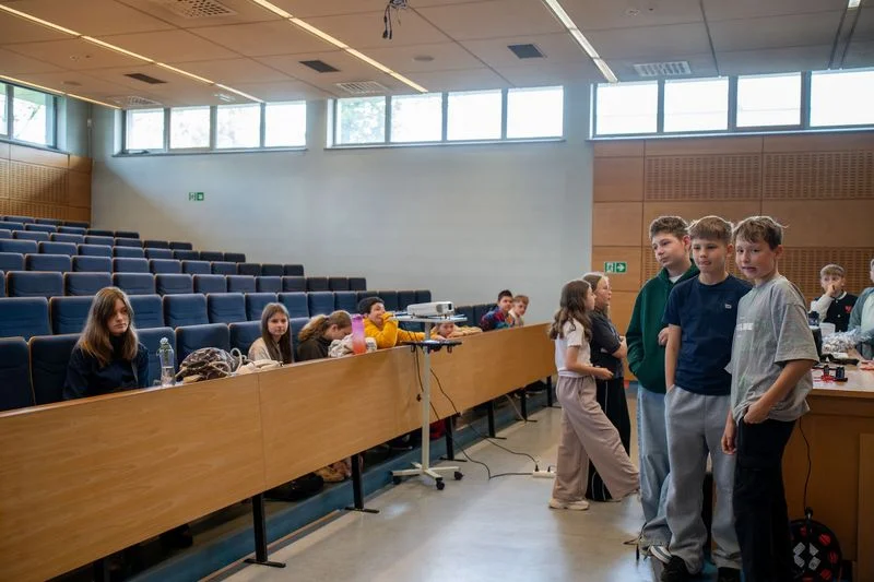 1600 dzieci odkrywało naukę w Rybniku. Festiwal Nauki Kampus pełen eksperymentów i technologii fot. M. Szymura (14)