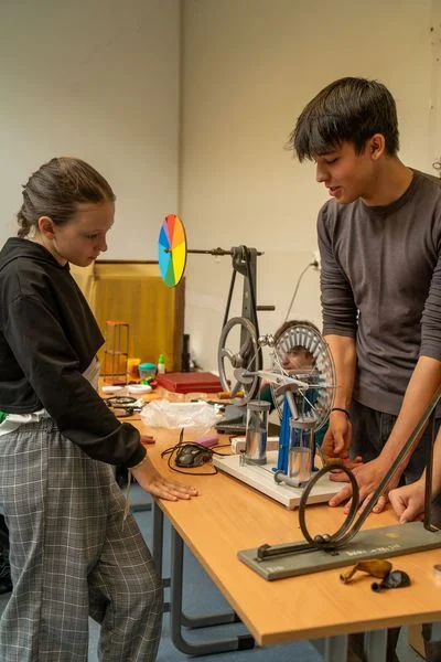 1600 dzieci odkrywało naukę w Rybniku. Festiwal Nauki Kampus pełen eksperymentów i technologii fot. M. Szymura (9)