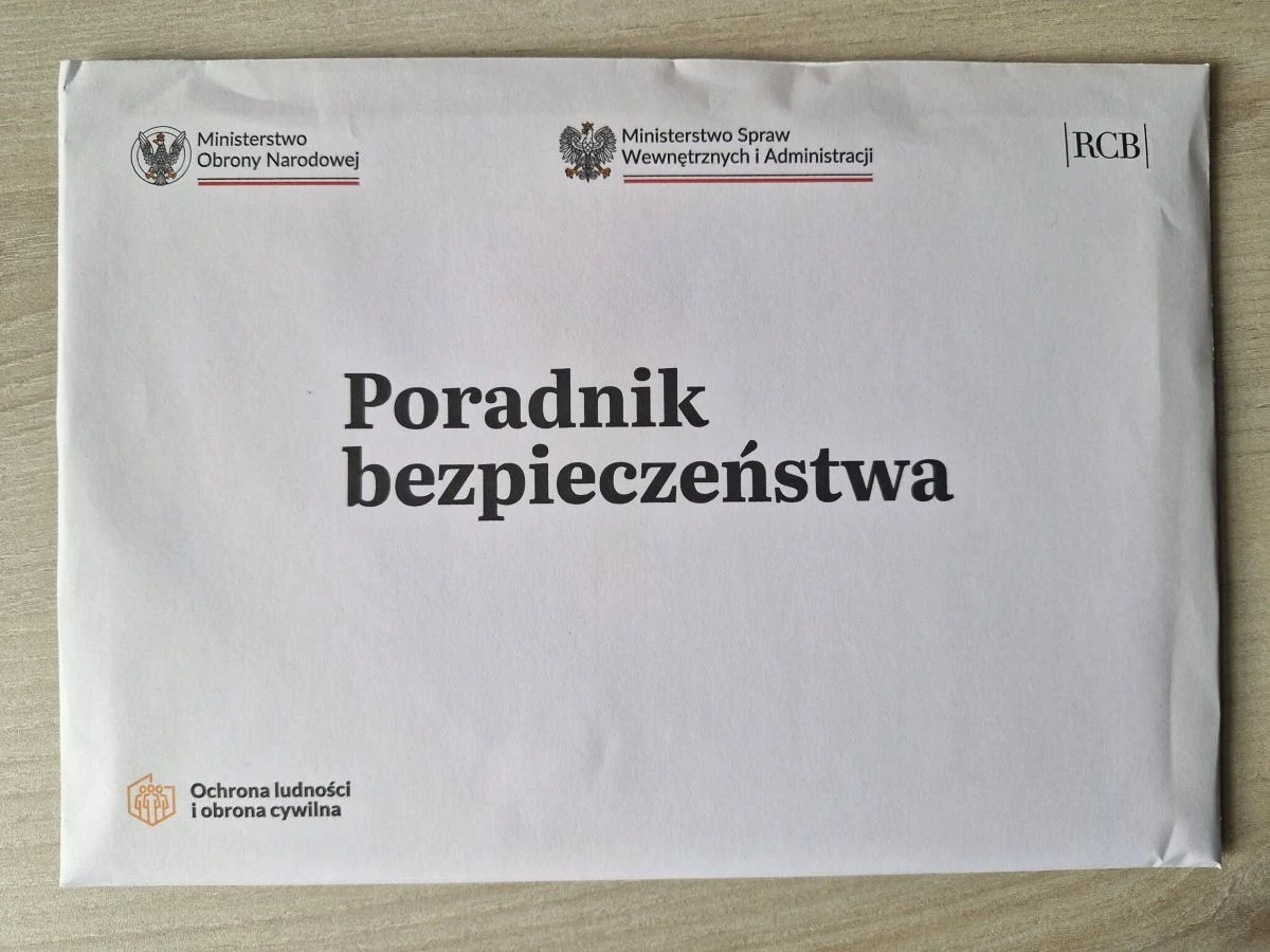 Poradnik Bezpieczeństwa czeka na mieszkańców Świętochłowic. Można go odebrać w urzędzie