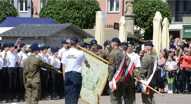 Kadeci z III LO złożą ślubowanie na rynku. Będzie też piknik mundurowy
