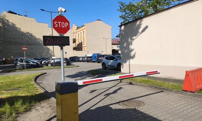 Utrudnienia przy Starostwie Powiatu Gliwickiego. Parking będzie czasowo nieczynny
