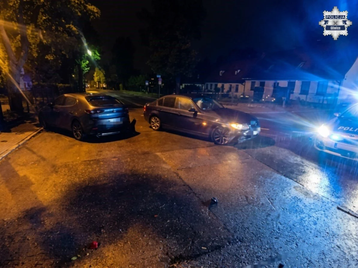 Nietrzeźwa kierująca BMW uszkodziła dwa auta w Gliwicach. Chciał jej pomóc pijany kierowca