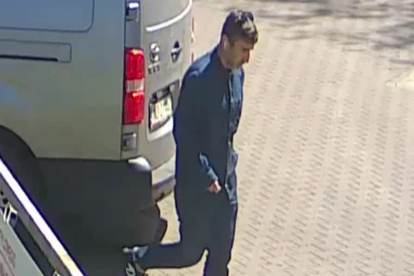 Kradzież 7 tys. zł na stacji paliw w Katowicach. Policja prosi o pomoc