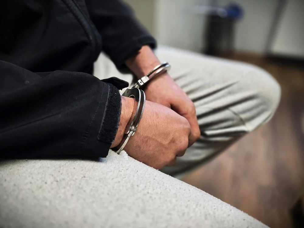 Włamali się do magazynu i ukradli kable. Policja zatrzymała ich na gorącym uczynku