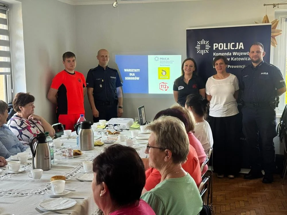 Seniorzy z Orzesza uczyli się, jak nie dać się oszustom. Ważne warsztaty w Zgoniu