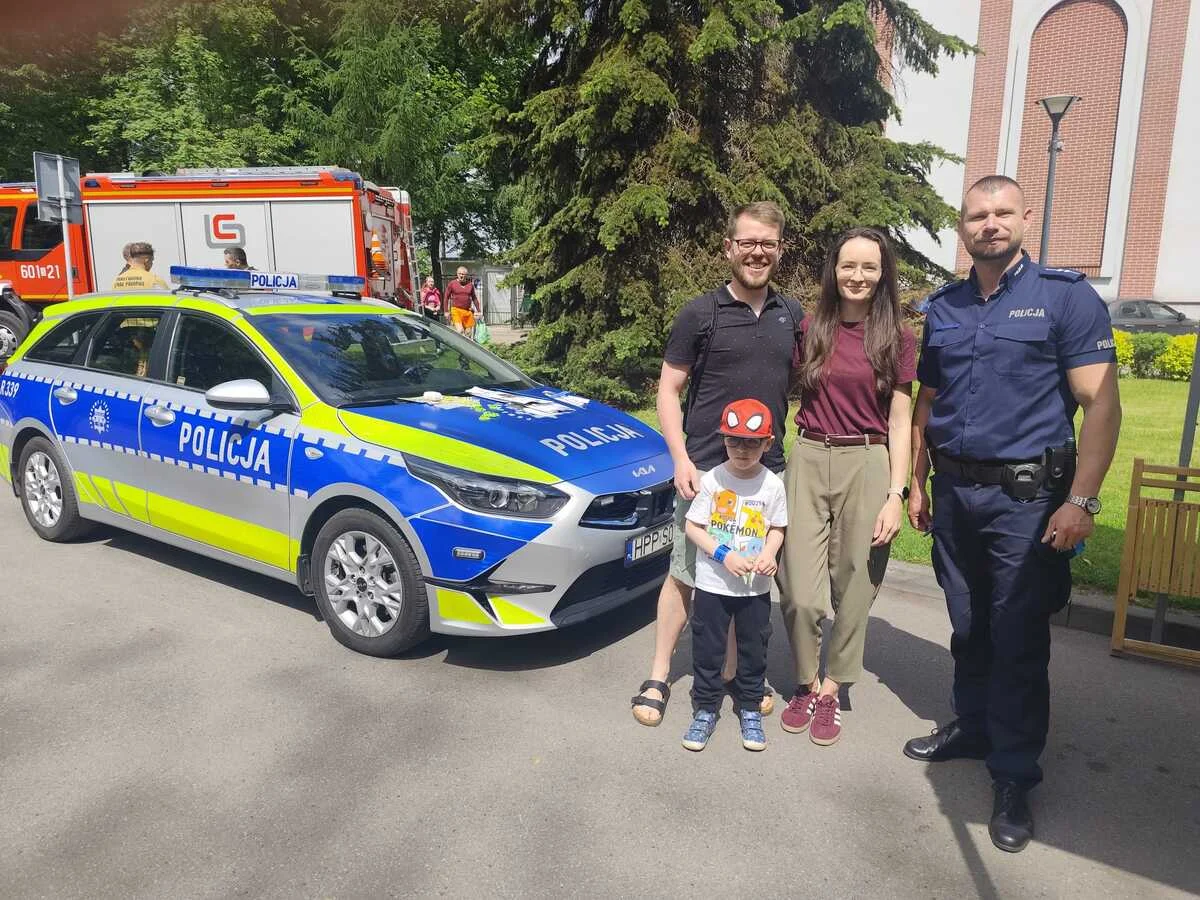 Policjanci, radiowóz i profilaktyka. Tak wyglądał X Piknik Zdrowia w Parku Pszczelnik