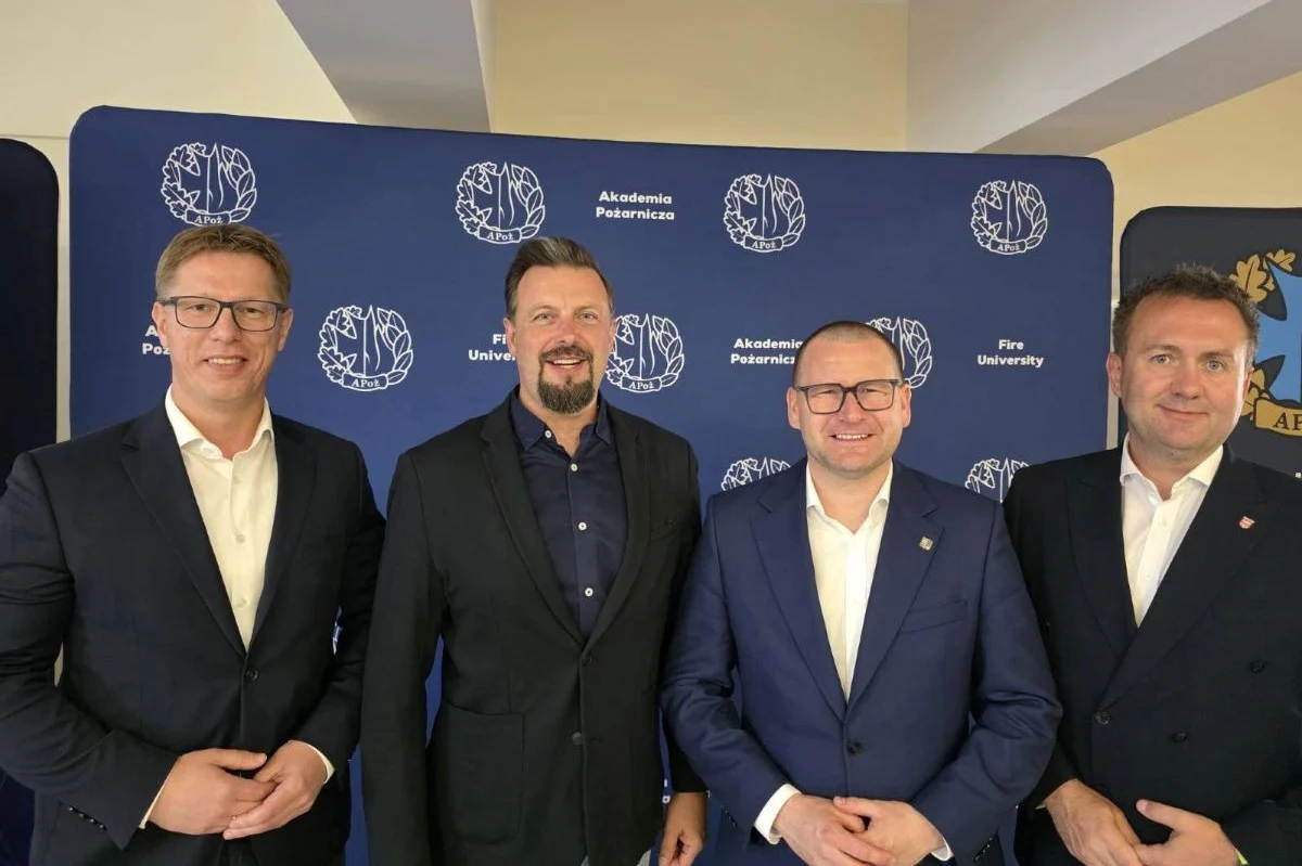 Chorzów stawia na bezpieczeństwo. Prezydent miasta po szkoleniu w Akademii Pożarniczej