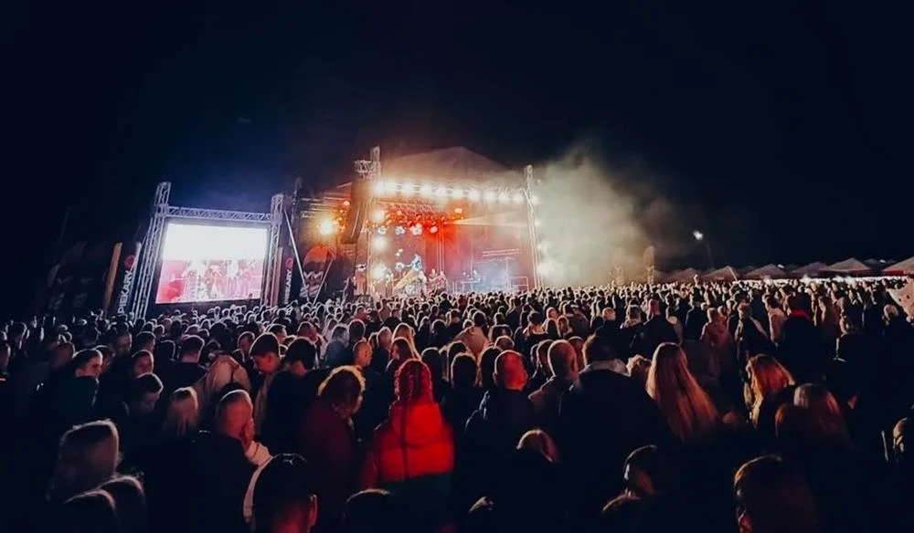 Dni Piekar Śląskich pod Kopcem Wyzwolenia. Tłumy bawiły się przy największych hitach