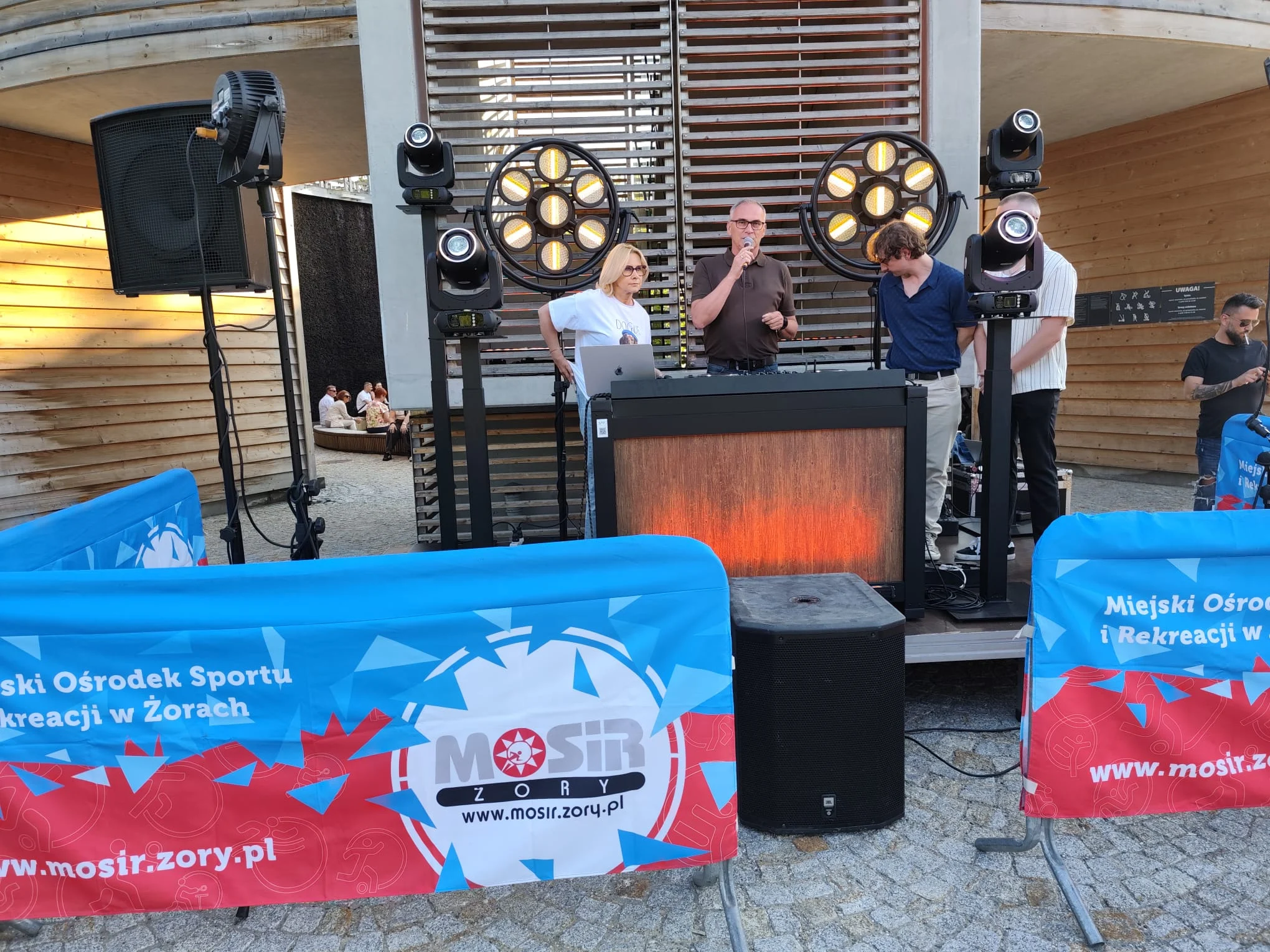 Setki osób bawiły się przy tężni podczas ZORA Freedom Edition / fot. MOSiR Żory