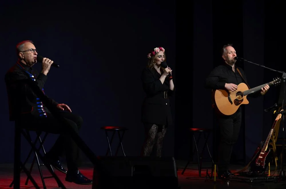 Grzegorz Poloczek rozbawił Orzesze. Jubileuszowy koncert w MOK za nami