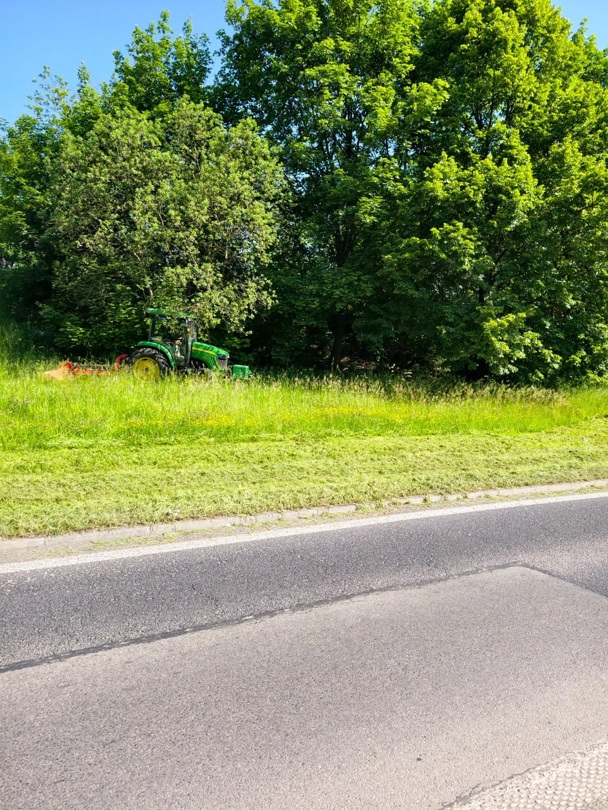 Koszenia terenów zielonych w Zabrzu / fot. UM Zabrze
