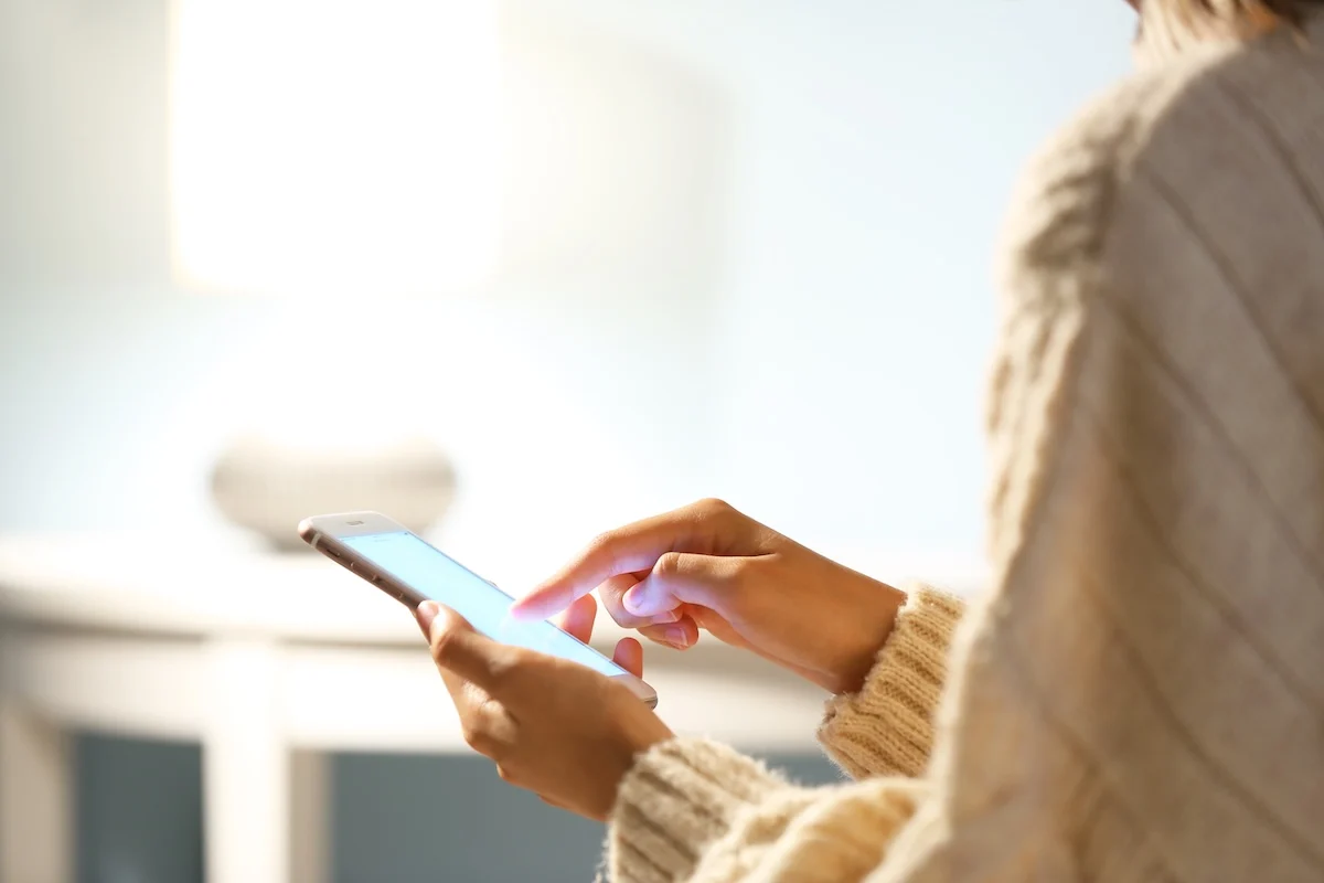 Romans przez Messenger kosztował 60-latkę z Zabrza 44 000 złotych