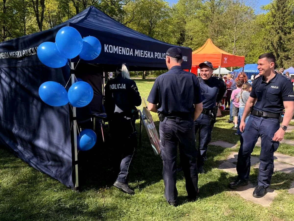 Bytomscy policjanci promowali swój zawód podczas rodzinnego pikniku 3 maja
