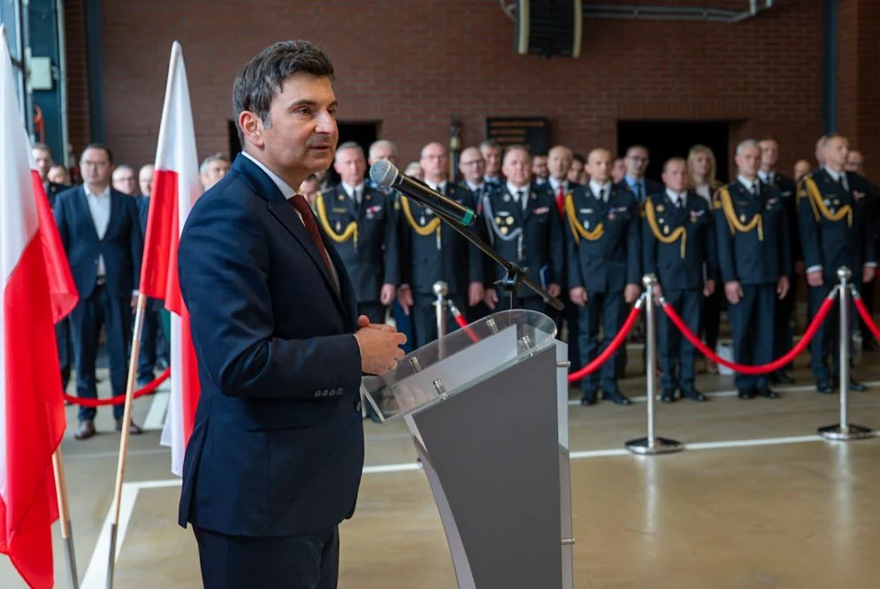 Dzień Strażaka w Mikołowie. Odznaczenia, awanse i nowy sprzęt za miliony złotych (5)