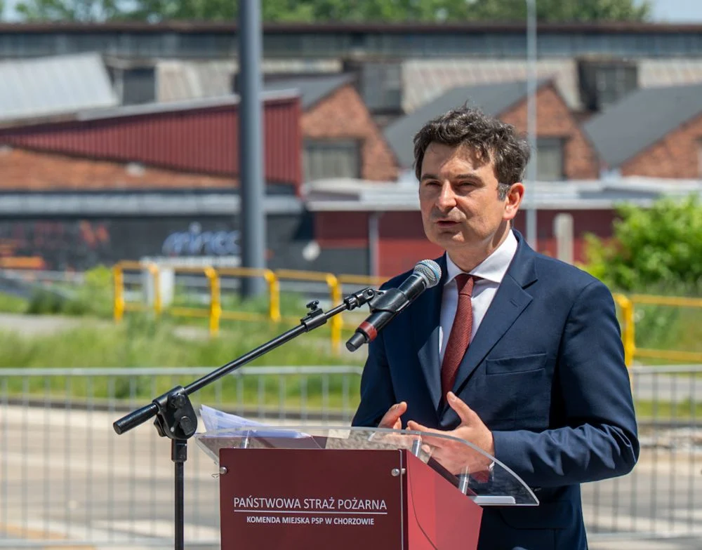 Miejskie Obchody Dnia Strażaka w Chorzowie. Uhonorowano funkcjonariuszy PSP (9)