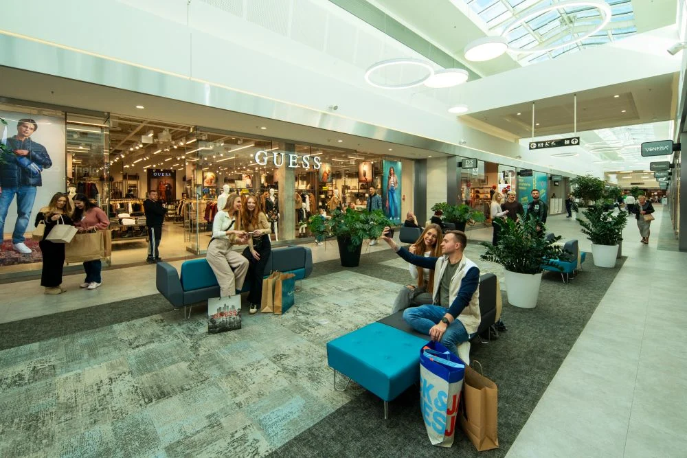 Poluj na okazje Jungle Night w FACTORY Gliwice z dodatkowym -50% od cen outletowych 3