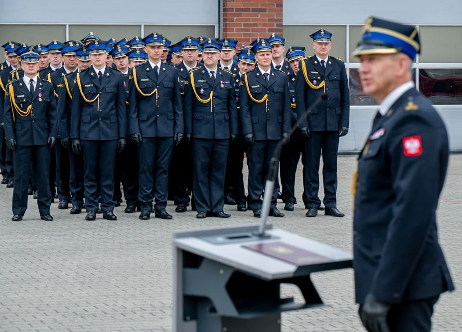 Strażacy z Katowic uhonorowani. Za nimi ponad 5,3 tys. interwencji fot. ŚUW (3)