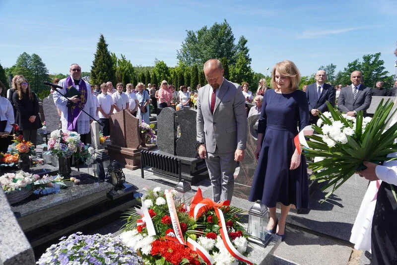 Grób Ludwika Fyrli w Żorach oznaczono znakiem „Tobie Polsko” / fot. UM Żory