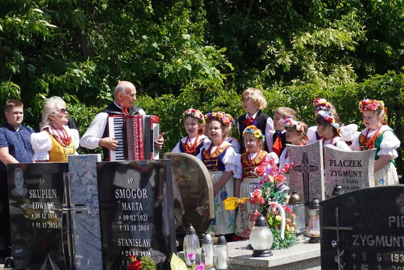 Grób Ludwika Fyrli w Żorach oznaczono znakiem „Tobie Polsko” / fot. UM Żory