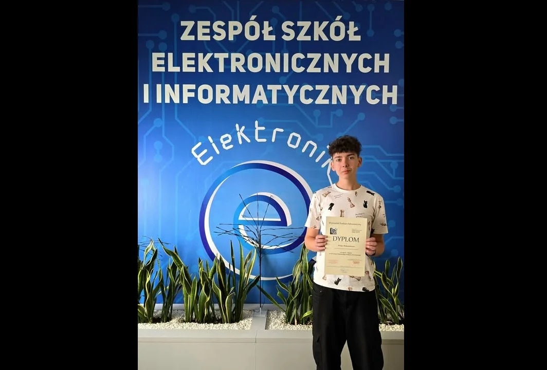Uczniowie sosnowieckiego Elektronika nagrodzeni w prestiżowych konkursach
