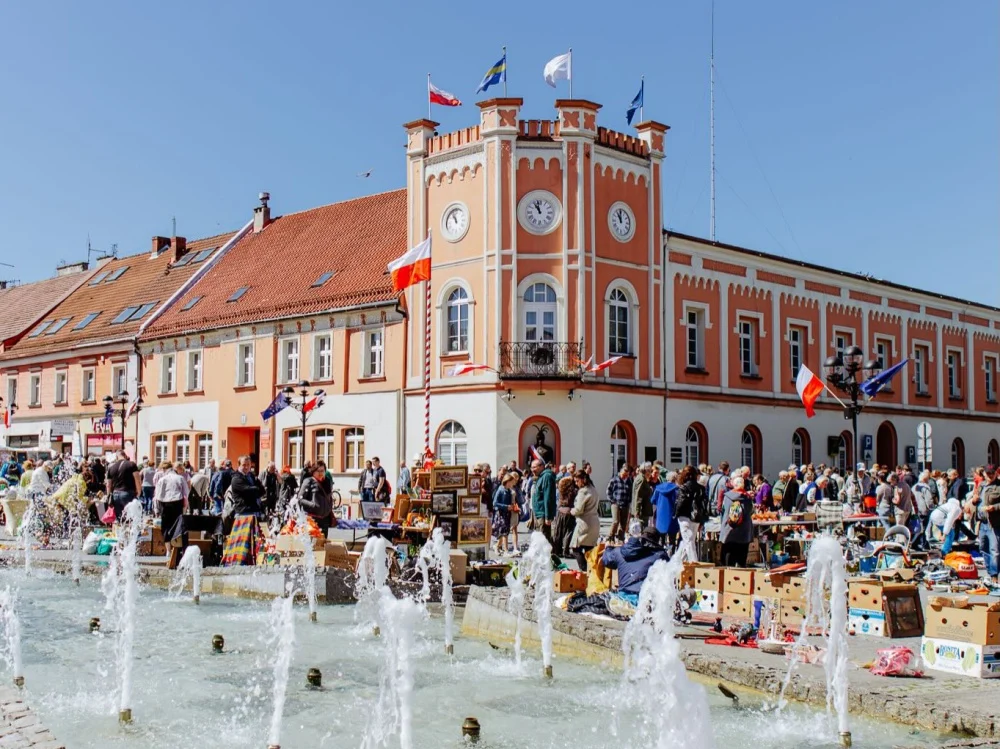 Mikołowski Jarmark Staroci za nami. Rynek znów wypełniły przedmioty z historią